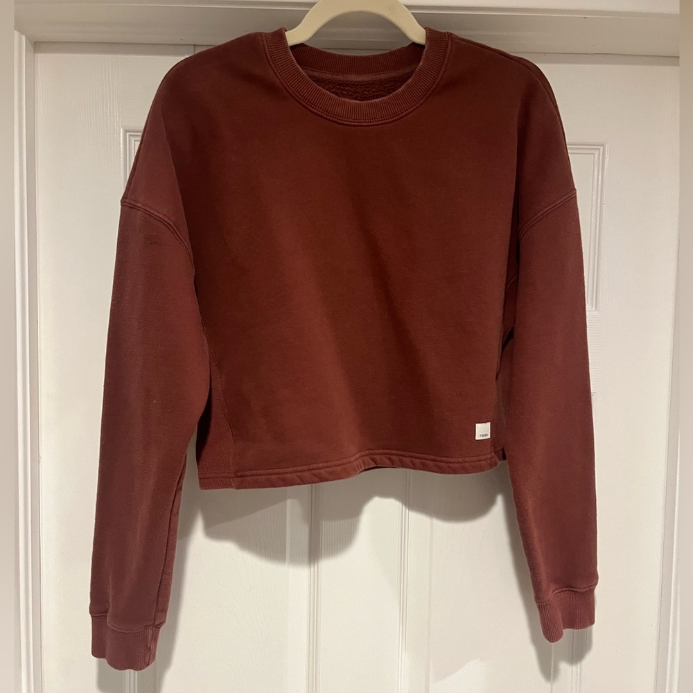 Vuori cropped sweatshirt. Brown Size Small